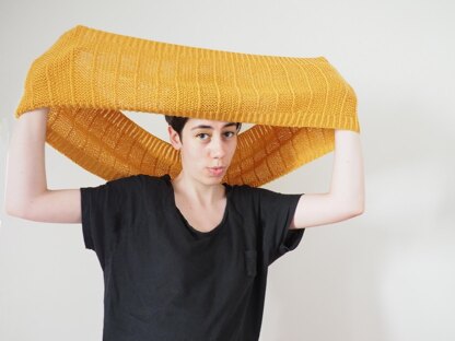 Poios Cowl
