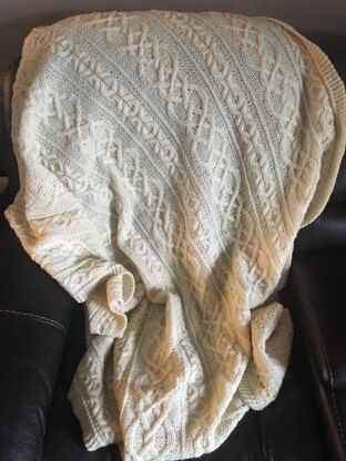 Lover’s Knot Afghan