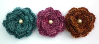 Yarndale Flower Brooch