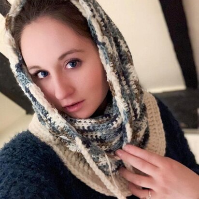 EASY RIBBED HOODED COWL