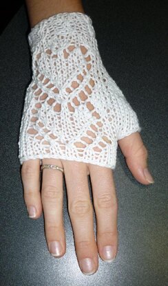 Lacy Hearts Wedding Fingerless Gloves