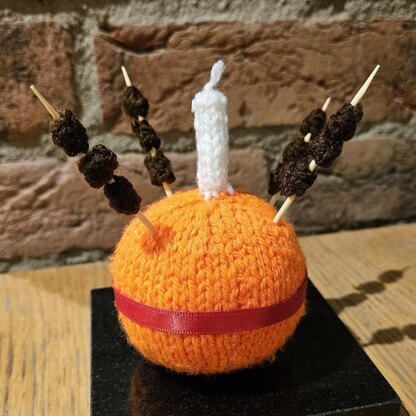 Knitted Christingle