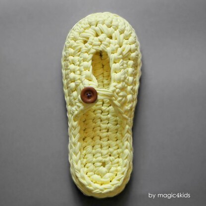 Adjustable T-shirt yarn slippers