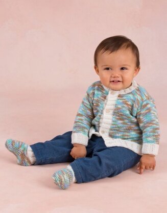 Bouncing Boy Cardigan and Booties in Red Heart Anne Geddes Baby - LW3349