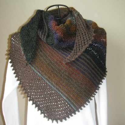 Drop, garter & lace triangular shawl