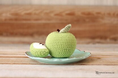 Crochet Apple - Jen Hayes Creations