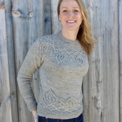 Blackberry Vine Pullover