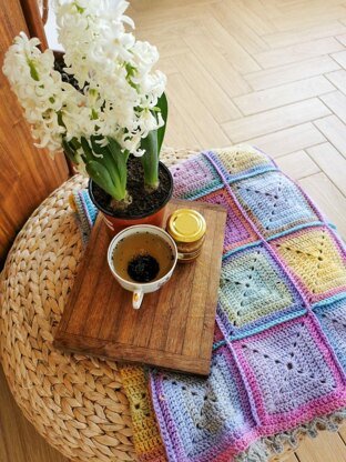 Energy Boosting Granny Square blanket in gradient ombre yarn