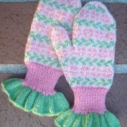 Girly Girl Mittens - knitting pattern