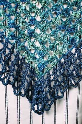 Almejas Shawl