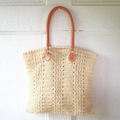 Aluren Bag Crochet pattern by Golden Strand Studio | LoveCrafts