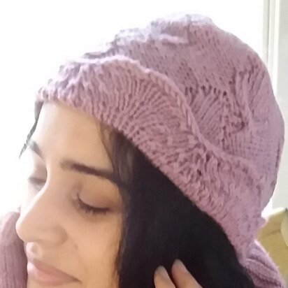 Rosebuds & Lace Hat - knitting pattern
