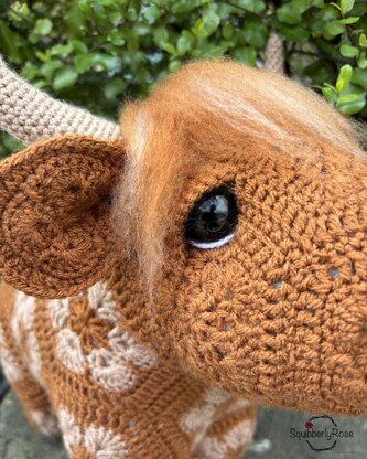 Hewie The African Flower Highland Cow