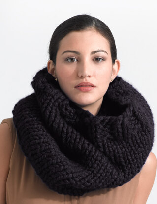 Dobbs Ferry Cowl in Lion Brand Wool-Ease Thick & Quick - 90574D