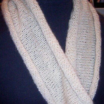 Movie Time ... a cowl so simple you can knit it while watching a movie