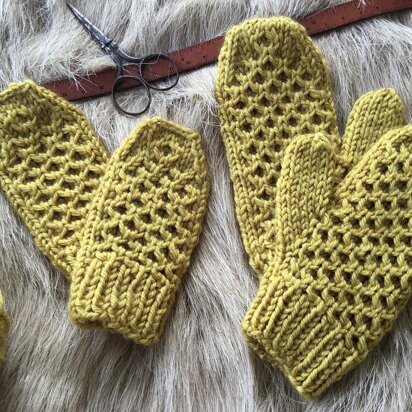 Honey and Rye Mittens