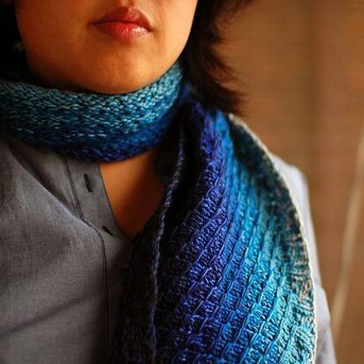 Laura Chau Dipped Infinity Scarf PDF