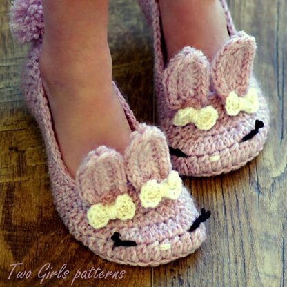 Children's Sizes 10-2 Bunny Hops The Classic and Year-Round Slipper