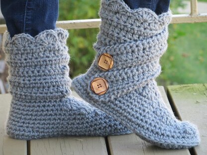 Woman's Classic Snow Boots Crochet pattern by Crochet Dreamz | LoveCrafts