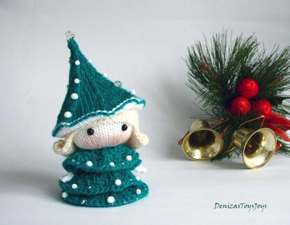 Tanoshi Small Doll in the Christmas Tree dress
