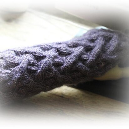 Lavender Mitts - knitting pattern