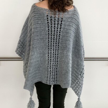 Crochet Poncho Pattern: My Easy On-The-Go Poncho