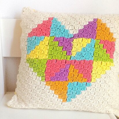 Love Triangle C2C Cushion