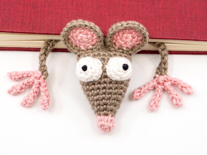 Amigurumi Crochet Rat Bookmark - Book-Rat