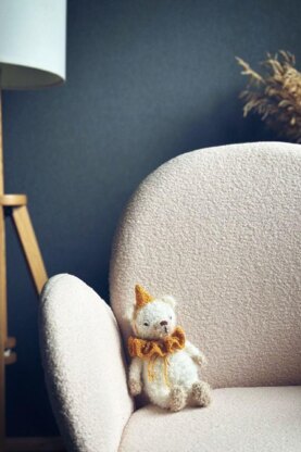 Boucle Bear knitting pattern