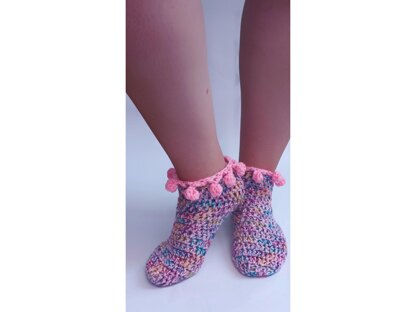 Cute Cuffs Crochet Socks the pom pom