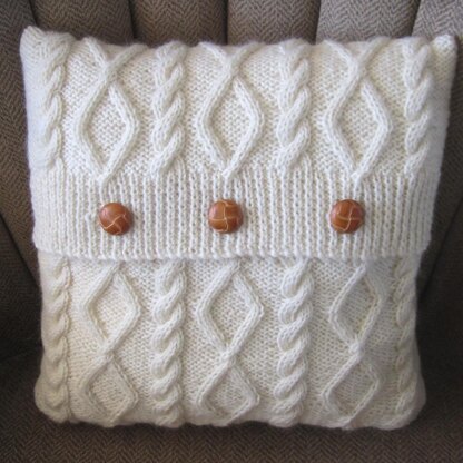 Diamonds and Cable Pillow Cover
