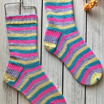 So Vanilla Socks On 9" Circs - knitting pattern