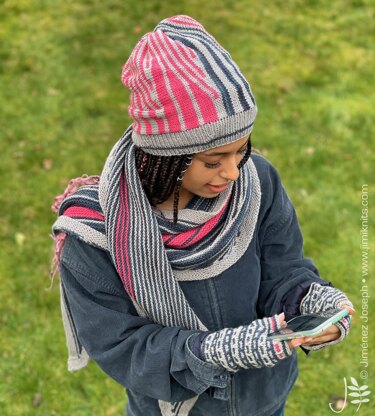 Friday Street Fingerless Mitts