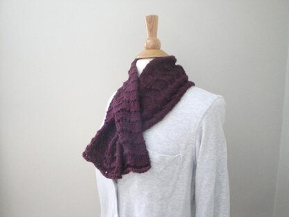 Merlina Keyhole Scarf