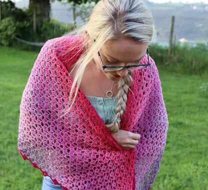 Summer Fuchsia Shawl