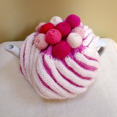 Strawberry Swirl Marshmallow Tea Cosy