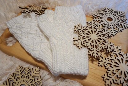 Lace Fingerless Mittens