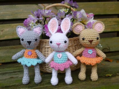 Pocket Pets Amigurumi Crochet Pattern, Baby Mouse, Rabbit and Cat.