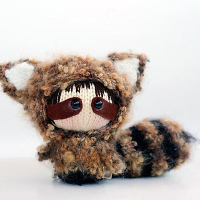 Raccoon Doll with removable tail. Toy from the Tanoshi series. - knitting pattern