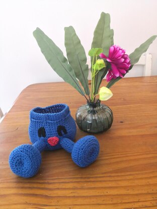 Oddish Vase Cosy