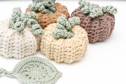 Crochet Pumpkin with Leaf Coasters