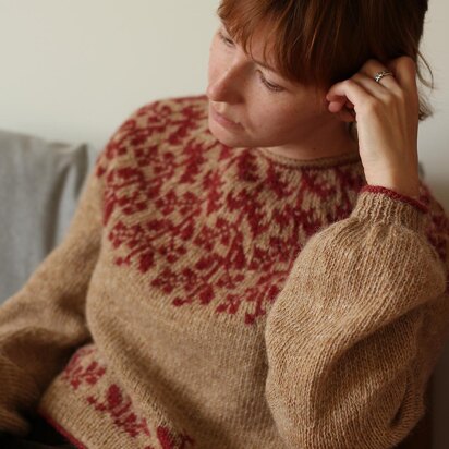 Between petals pullover