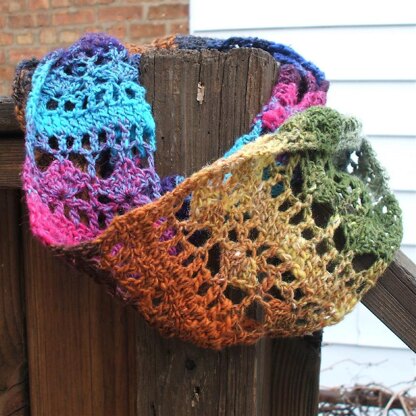 Lively Infinity Scarf