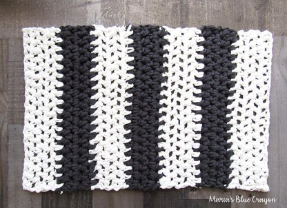 Crochet a rug, bag or cushion cover using t-shirt yarn - Knit & Crochet Blog