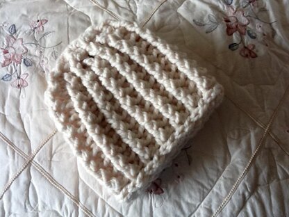 CHUNKY UNISEX CROCHETED HAT