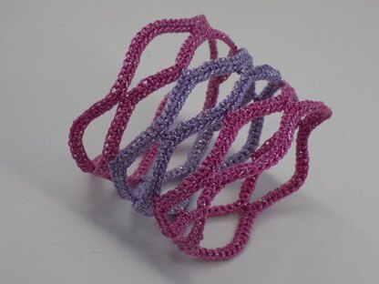 Lozenge Net Striped Bracelet