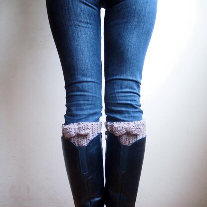 Bow legwarmers knit look boot cuffs