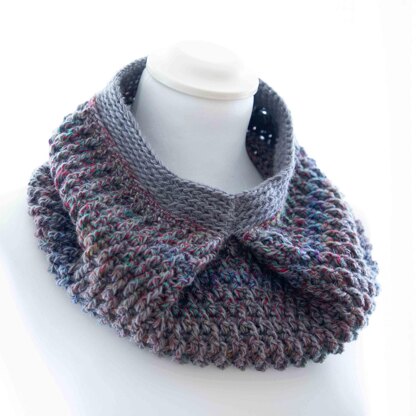 Crinkle Wrinkle Cowl