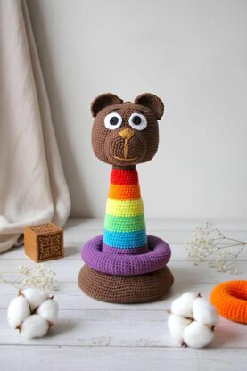Rainbow Bear stacking rings toy