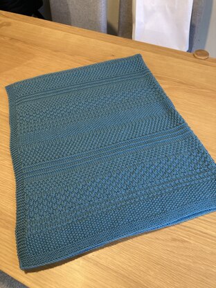 Knit and Purl Cot Blanket